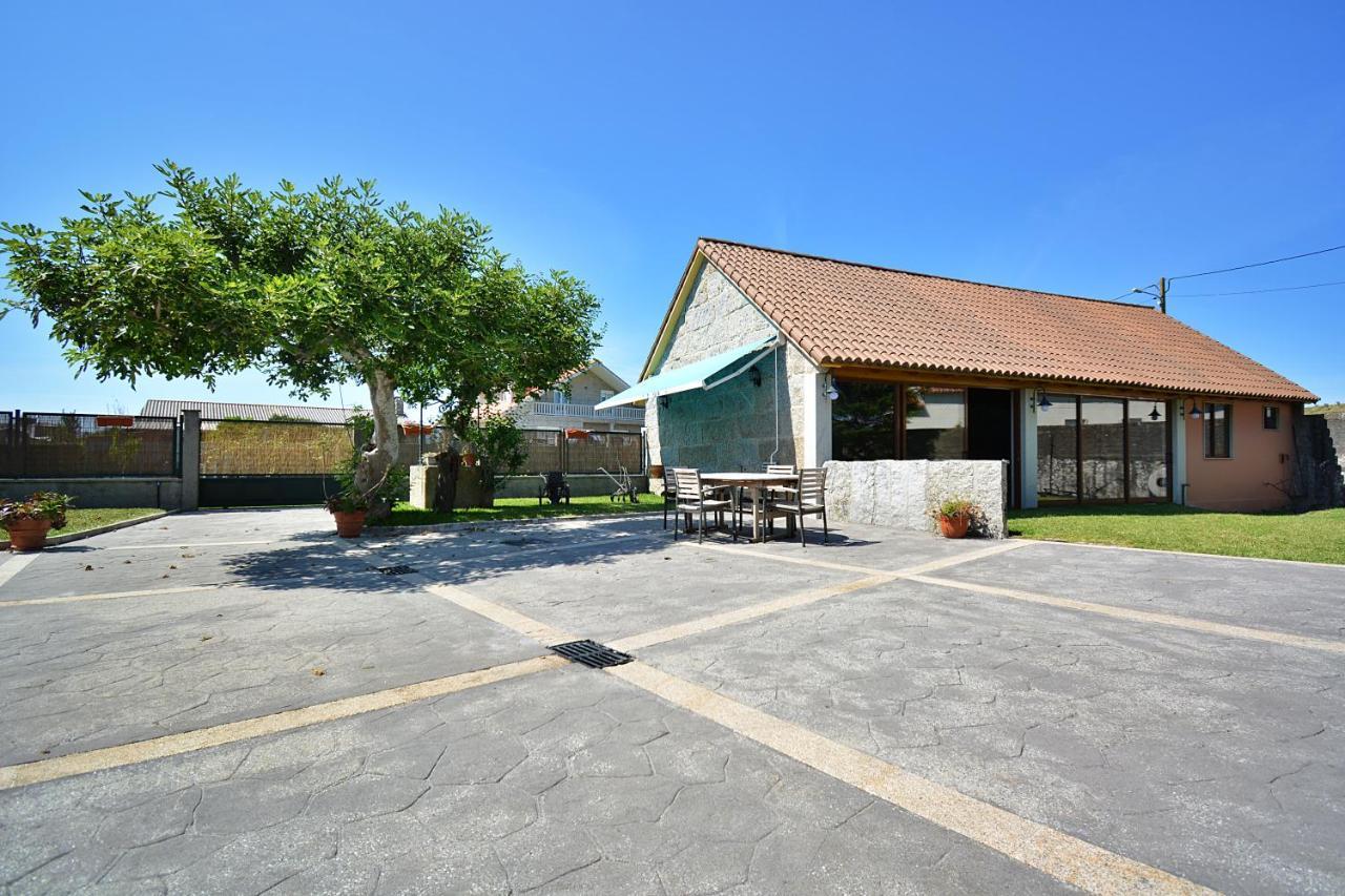 Galihost - Casa Con Precioso Jardin En Vilanova De Arousa ภายนอก รูปภาพ