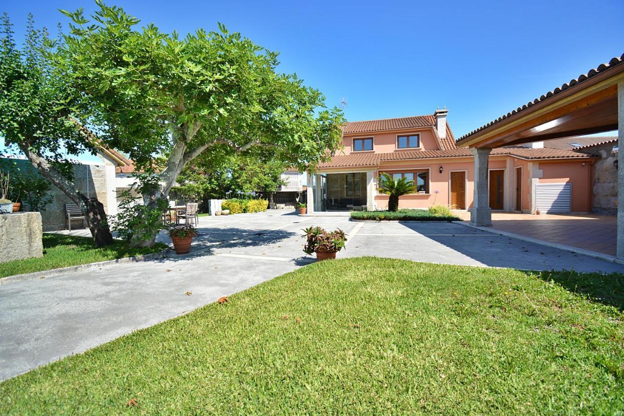 Galihost - Casa Con Precioso Jardin En Vilanova De Arousa ภายนอก รูปภาพ