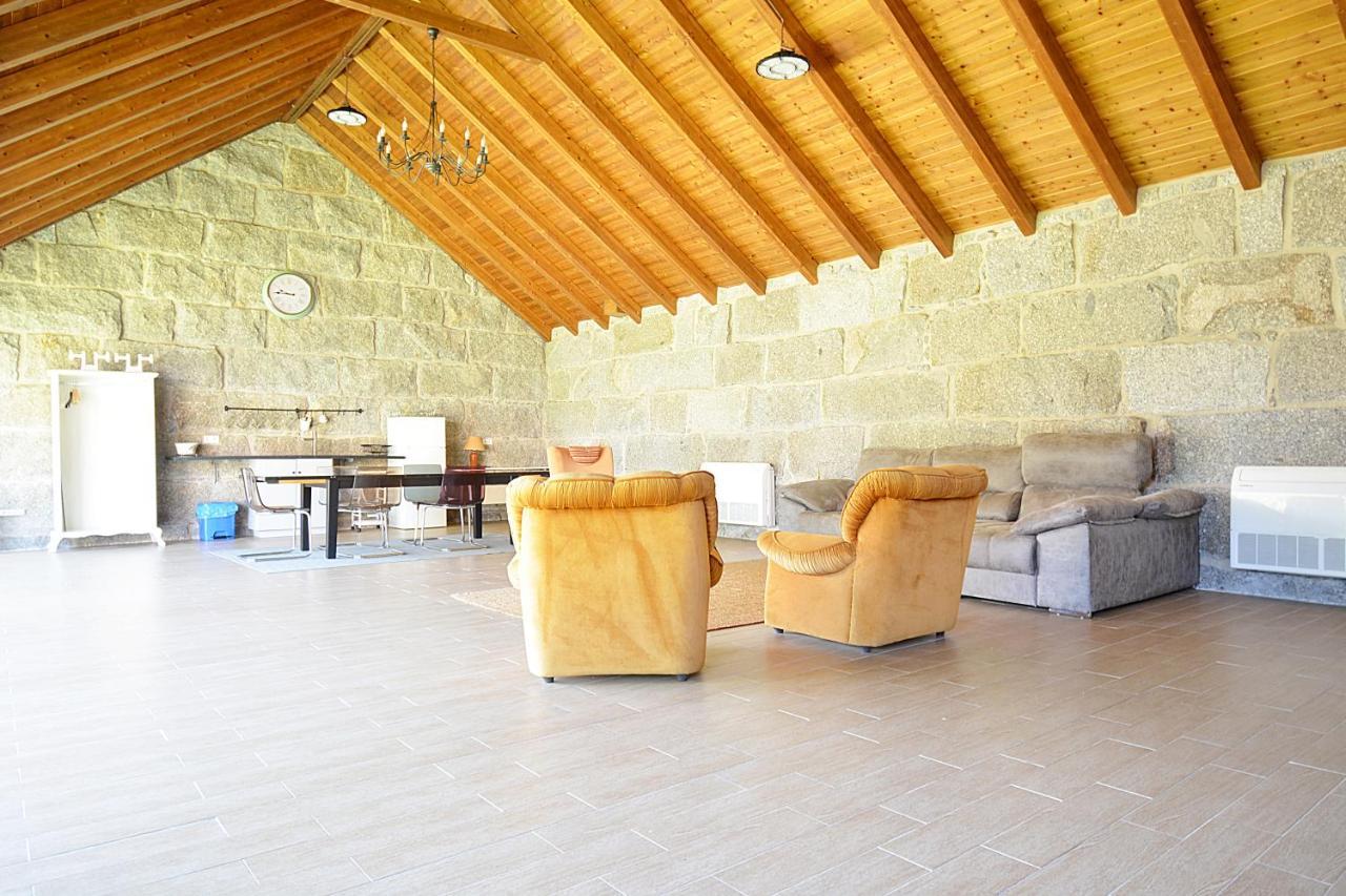 Galihost - Casa Con Precioso Jardin En Vilanova De Arousa ภายนอก รูปภาพ
