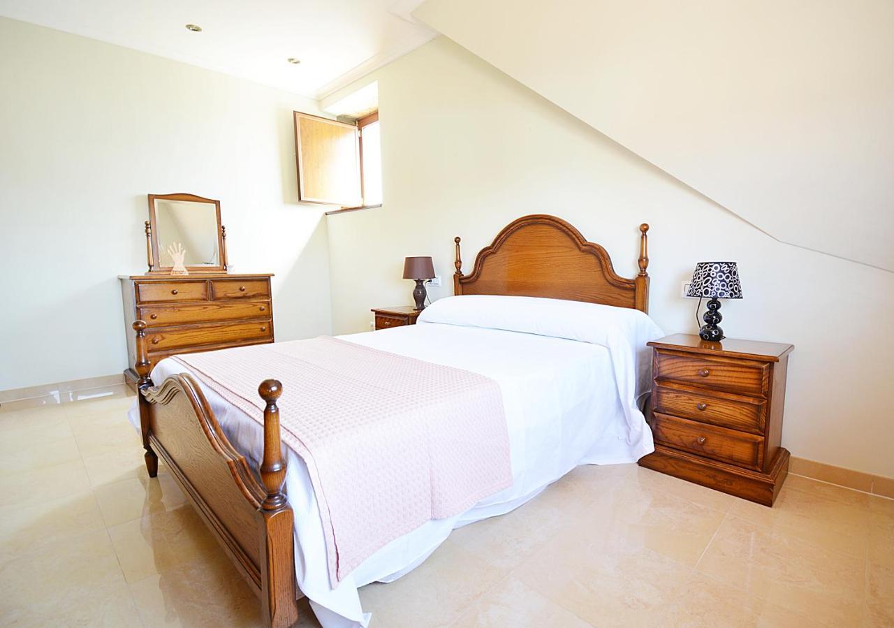 Galihost - Casa Con Precioso Jardin En Vilanova De Arousa ภายนอก รูปภาพ